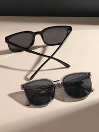 Ensemble de 2 paires de lunettes carrées à la mode Y2K pour femmes, ornées de clous, adaptées pour un usage quotidien, les fêtes en extérieur, et les accessoires de plage pour la protection des yeux