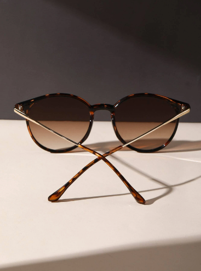 Lunettes de soleil vintage à verres teintés léopard, style bohème, tendance et classique, avec protection UV pour la plage